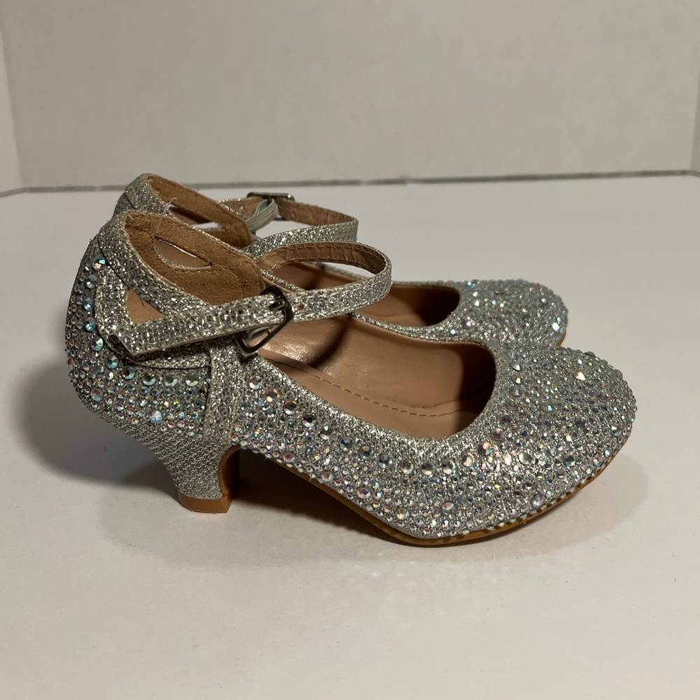 Link girl size 10